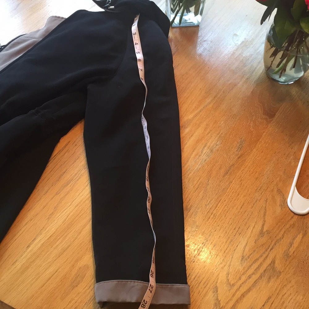Jones New York rain jacket- medium - Picture 5 of 5